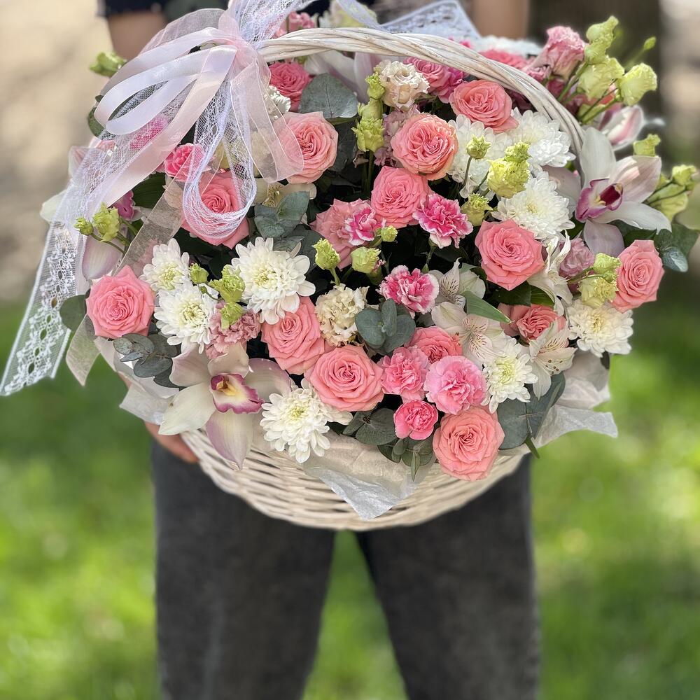 Basket with flowers