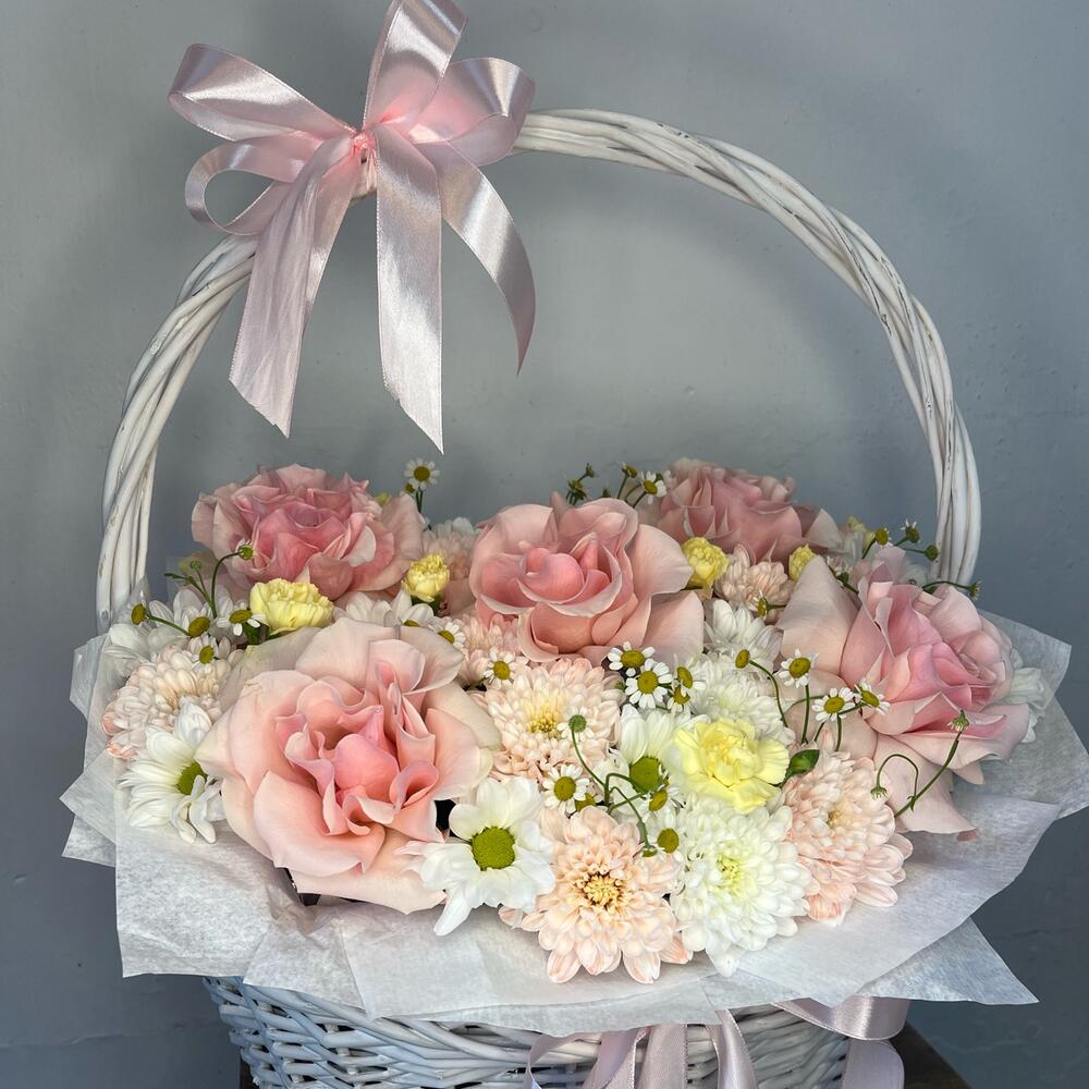 Корзина с цветами🌸