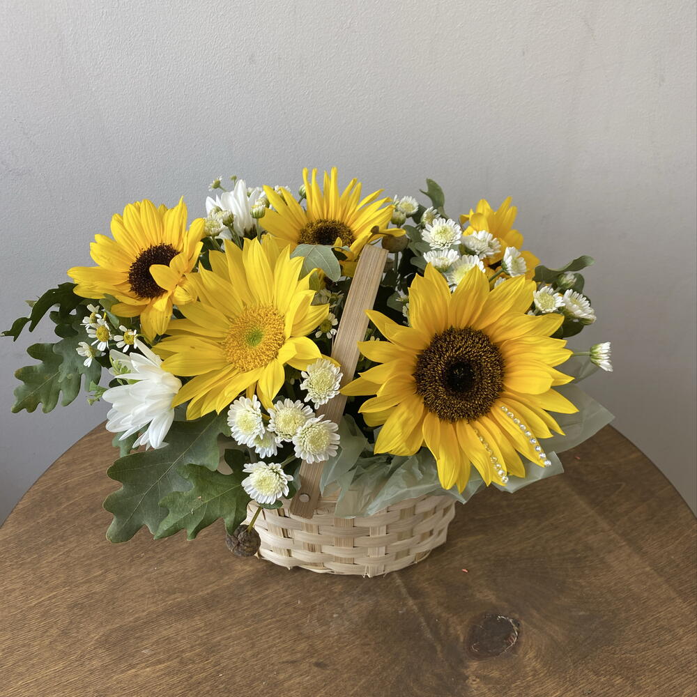 Лукошко с подсолнухами 🌻