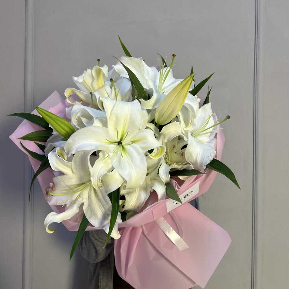 Bouquet of beautiful lilies