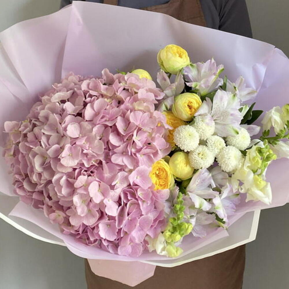 Пышный букет гортензии, кустовой пион.розы, альстромерии🩷🤗🌸