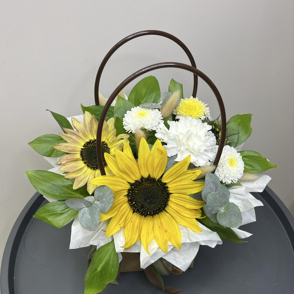 Солнечные подсолнухи в сумочке крафт🌻