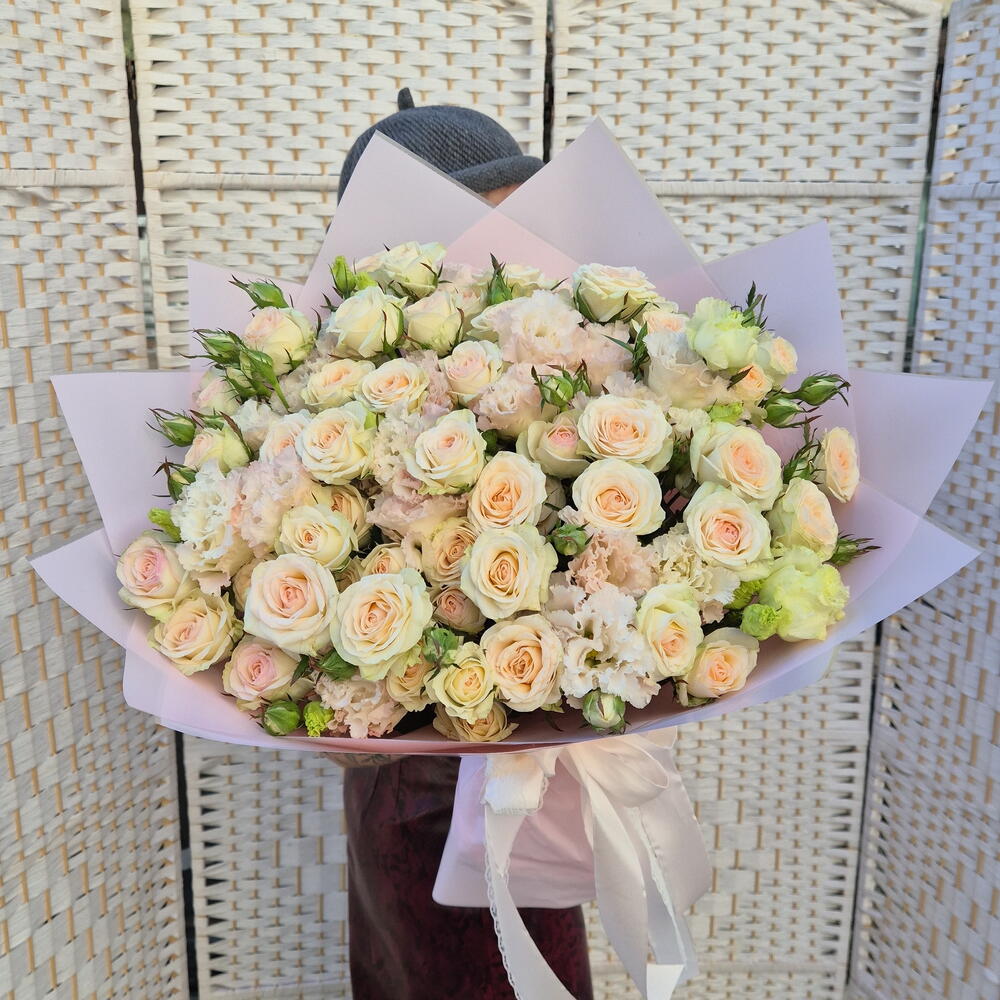 Bouquet 1 🩷 (кустовые розы и эустома)