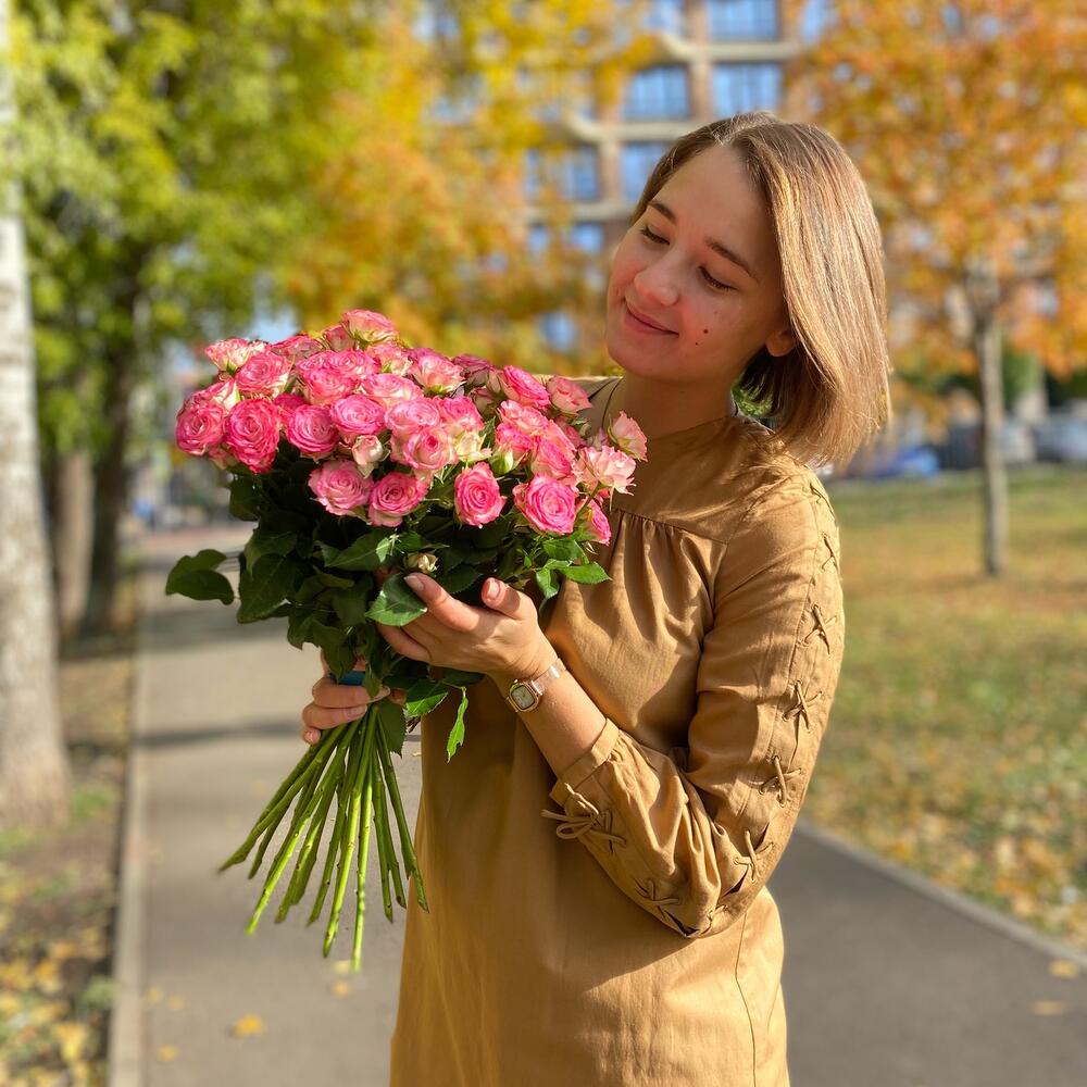 Кустовая роза