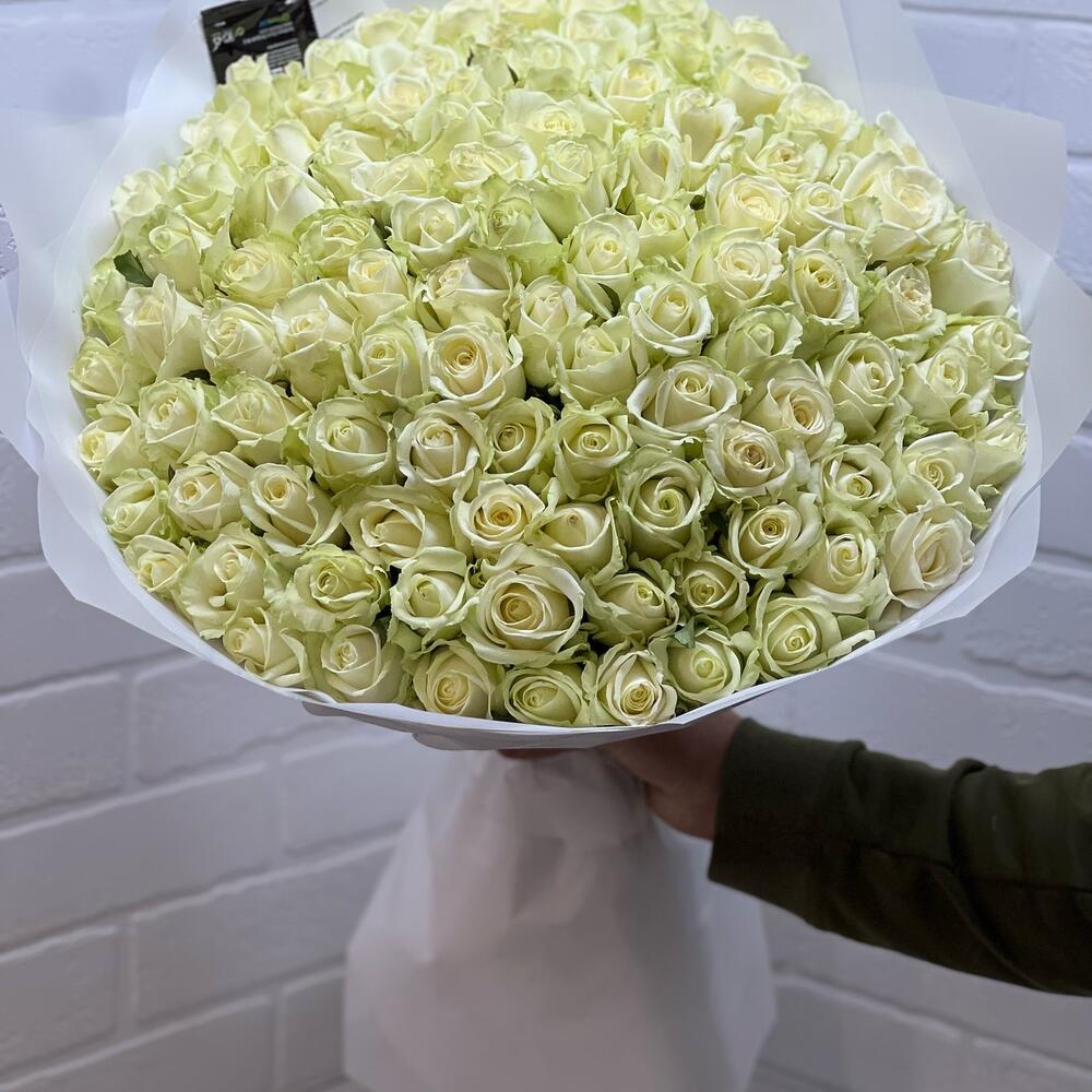 Букет из 101 белой розы