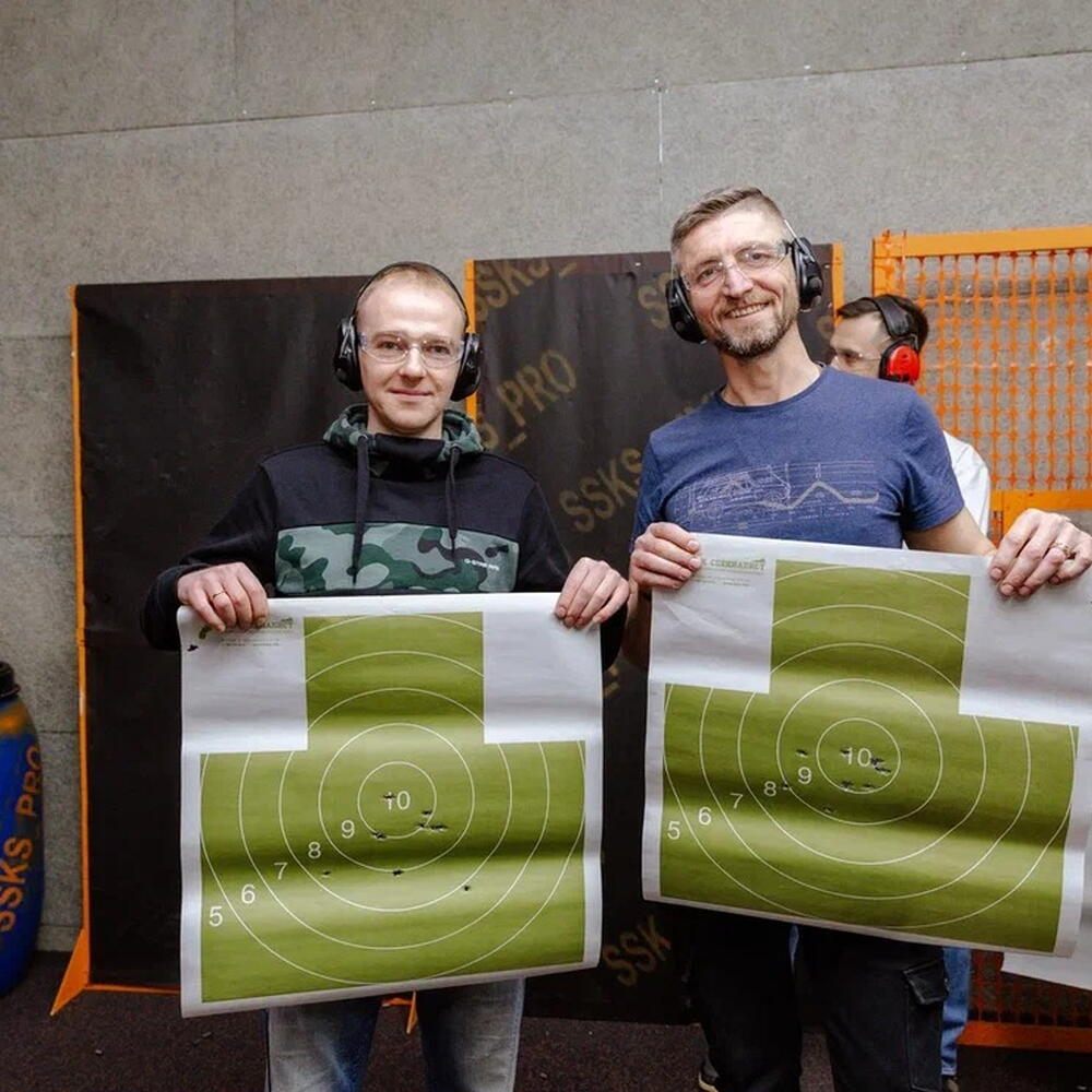Две обоймы. Обучение практической стрельбе