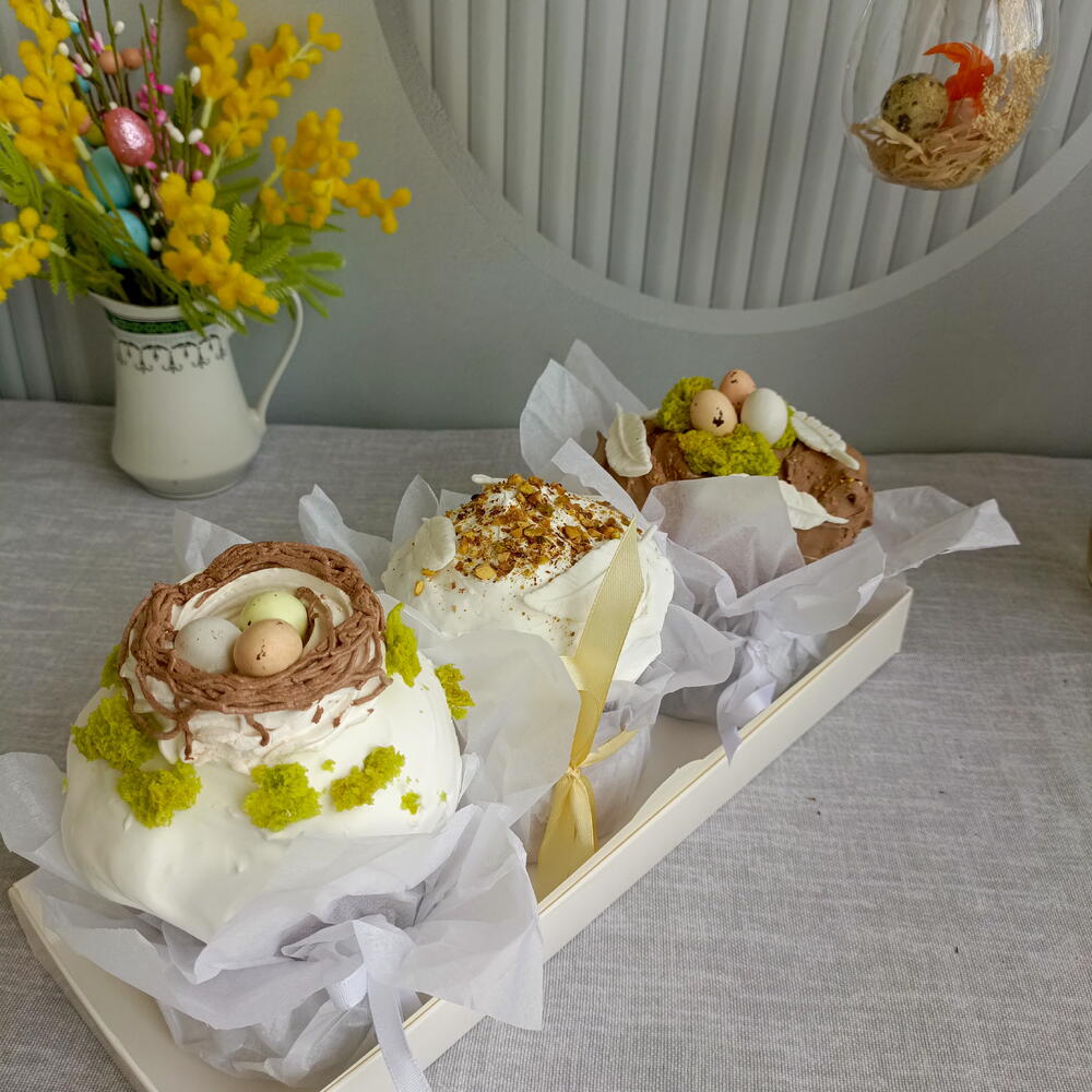 Ассорти куличей