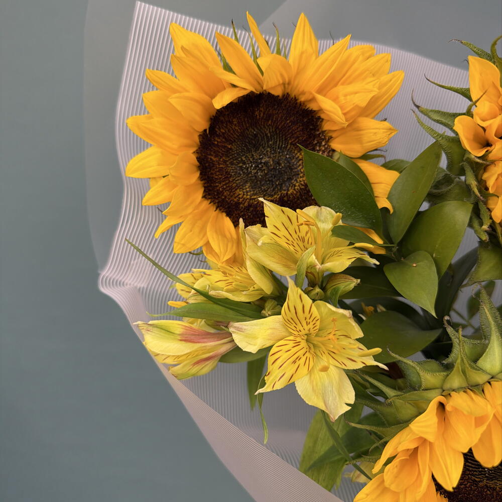 Букет с подсолнухами 🌻 "1 сентября"