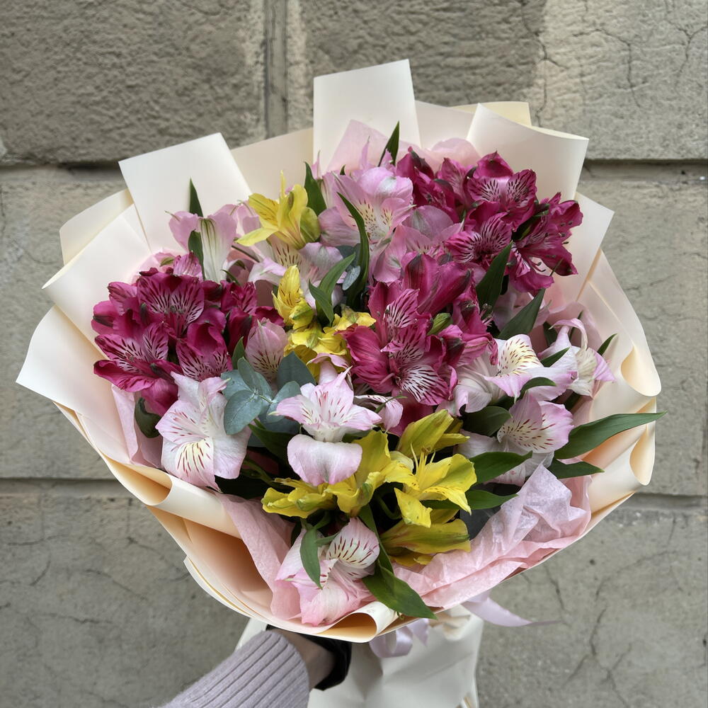 Букет ☺️🎀 «радость»🌸из стойких альстромерий