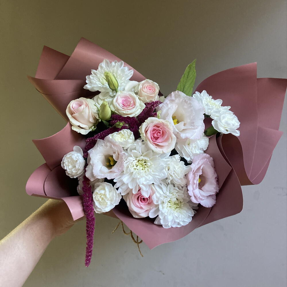 Композиция с амарантом и розами