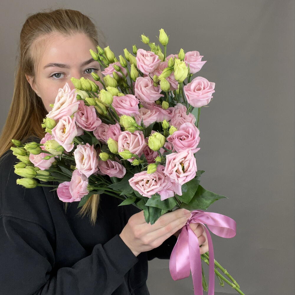 Монобукет 7 лизиантусов 🌸
