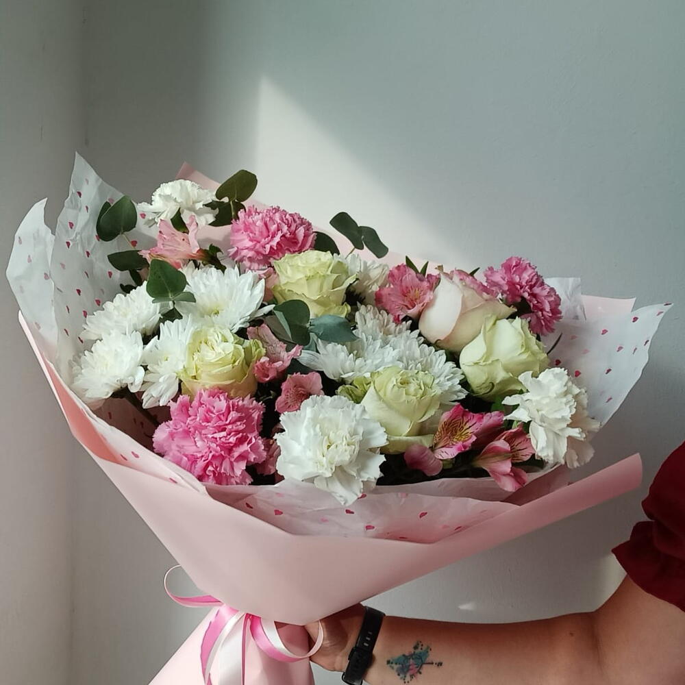 Букет розы,хризантемы,альстромерия,диантусы