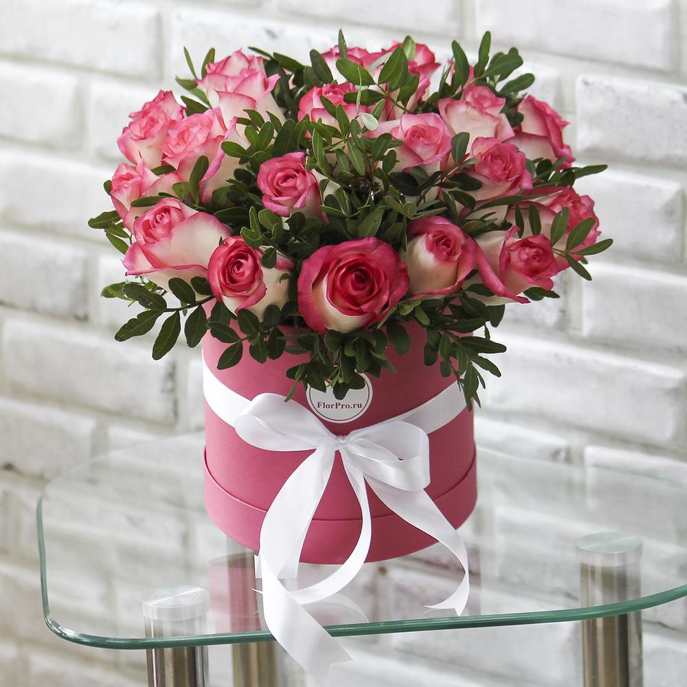 15 Розовых роз Джумилия 40 см