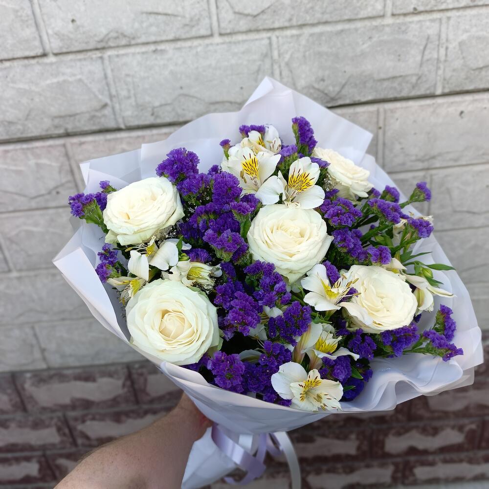 Букет с белой розой