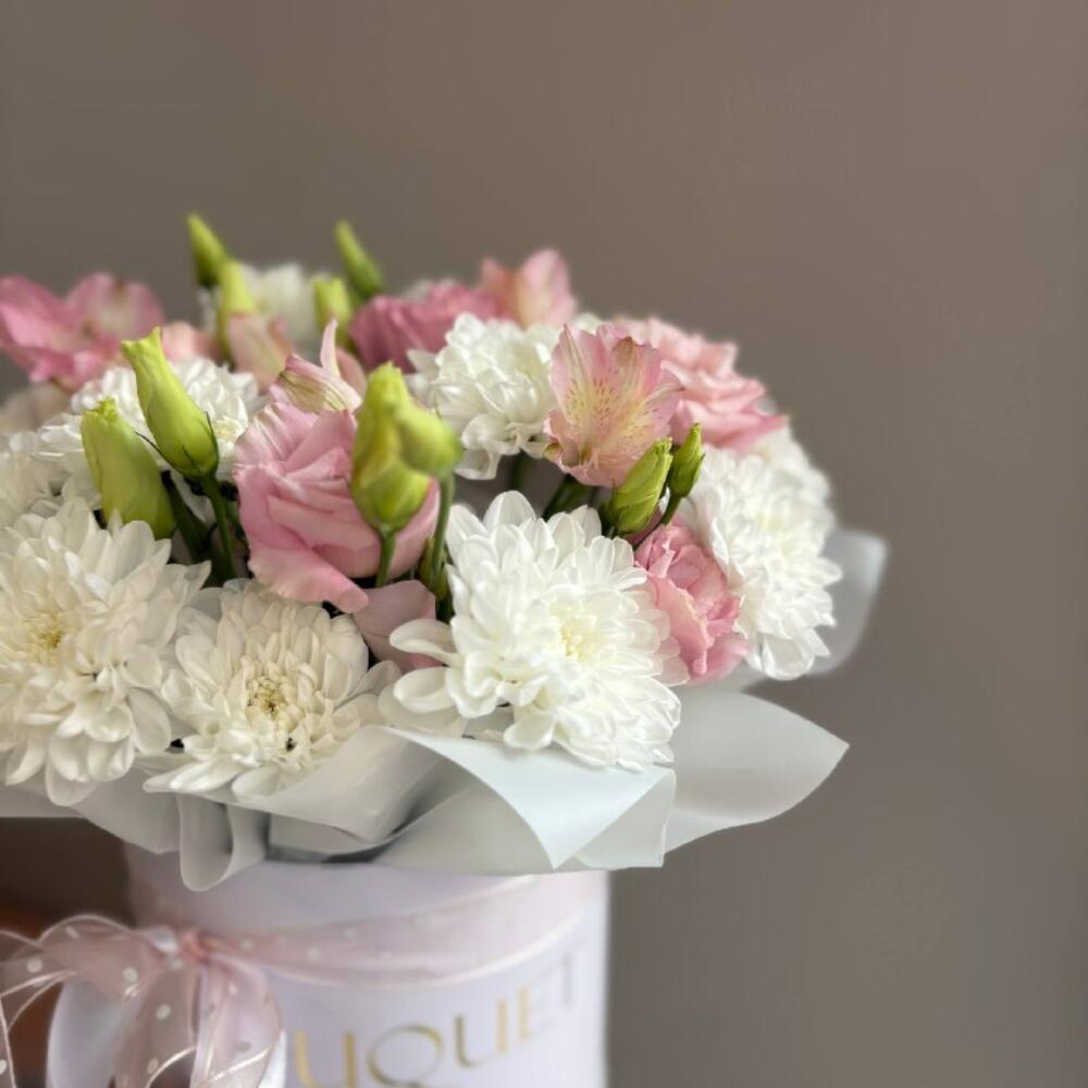 Bouquet 235 (Цветы в коробке)