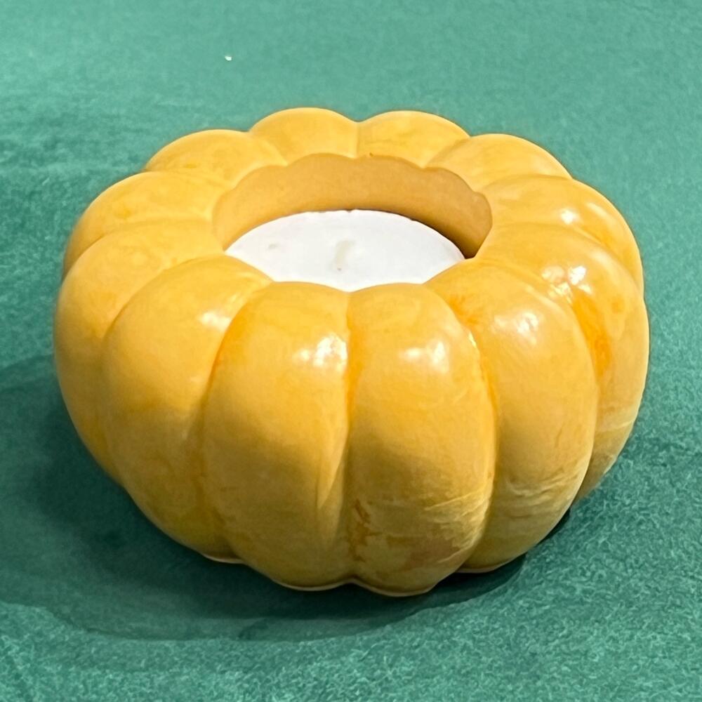 Подсвечник тыковка (желтый)