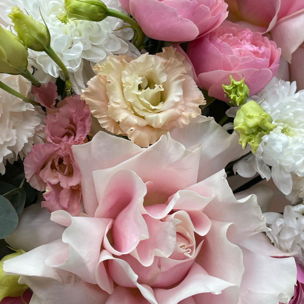 Нежная композиция с французскими розами 💞