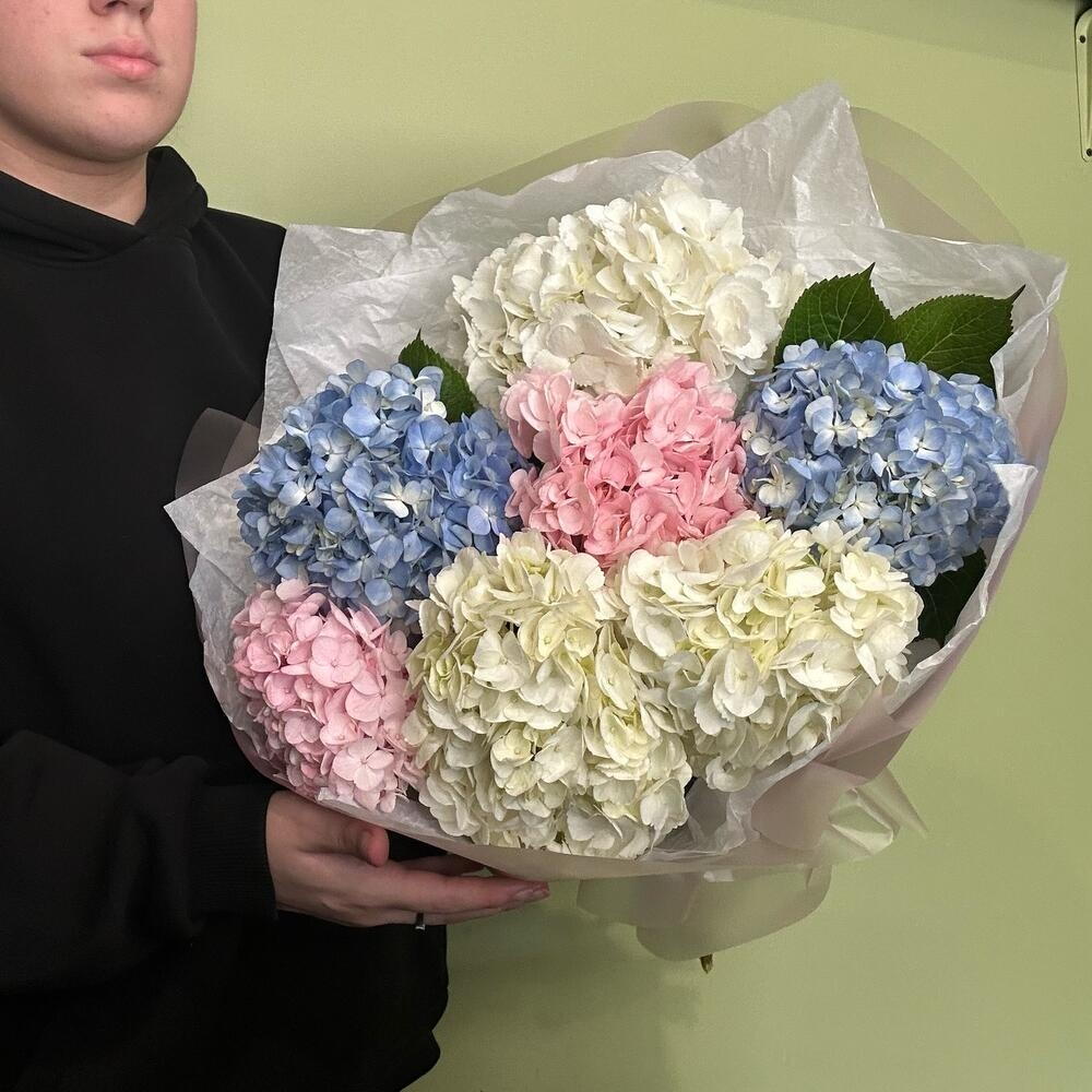 Букет дофаминовый из 7 гортензий