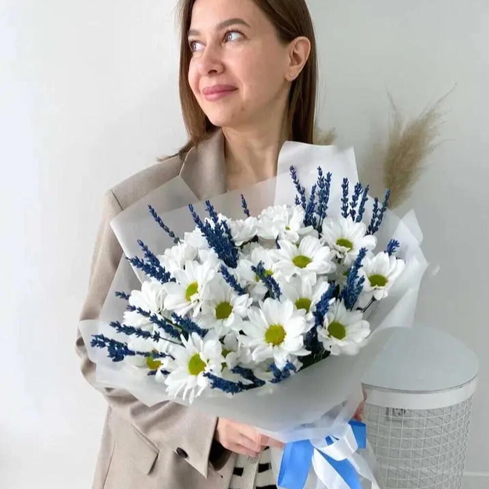 Хризантемы и лаванда