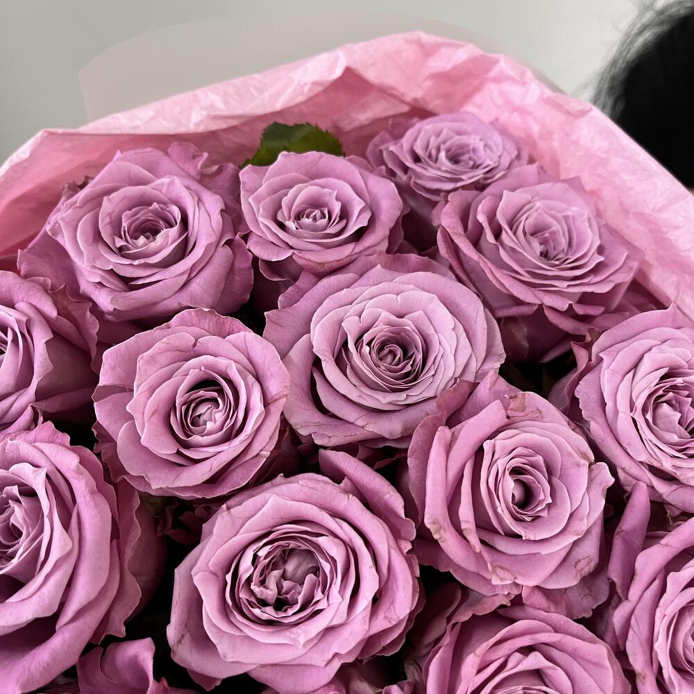 «Сиреневая эйфория» 🌸 Монобукет из 25 ароматных роз