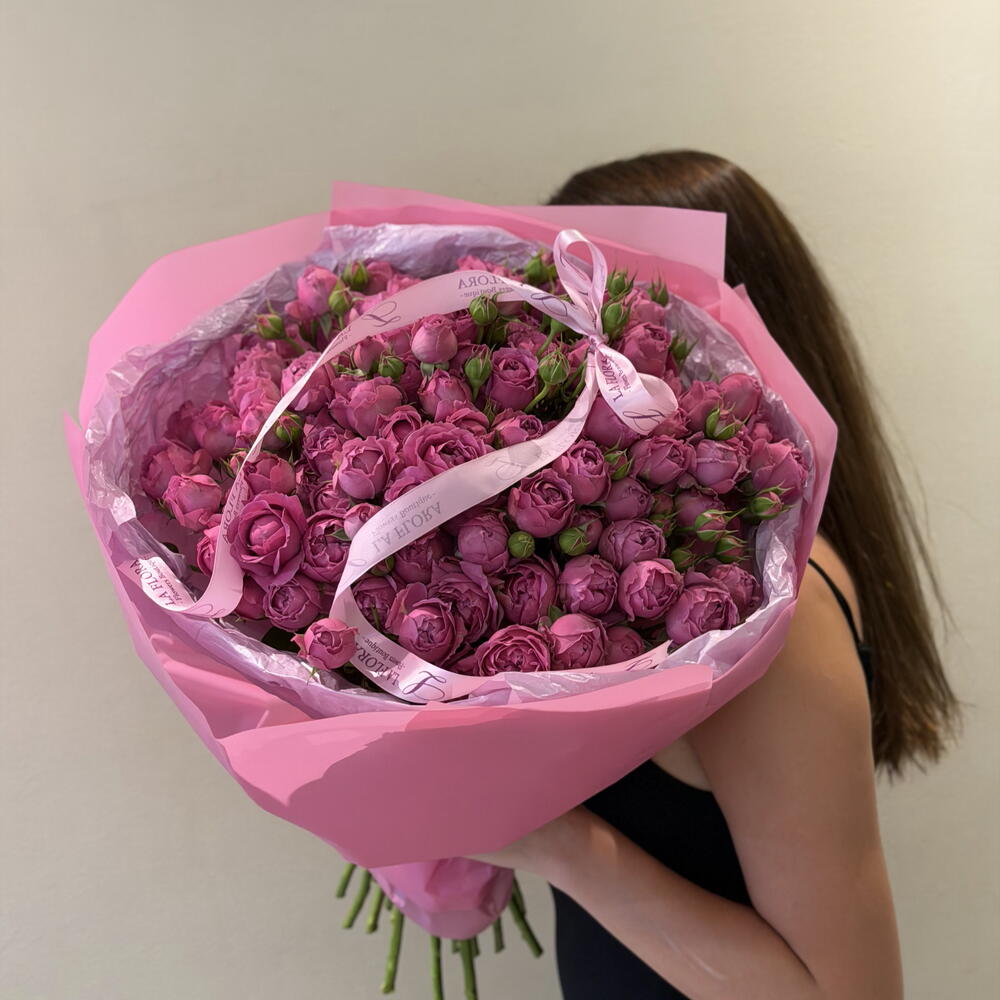 Peony spray roses😍🤍🤍
