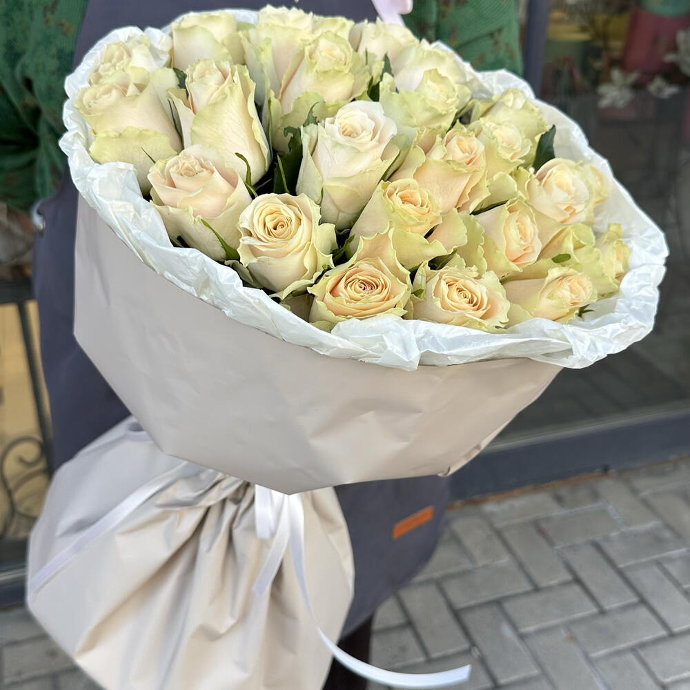 25 роз