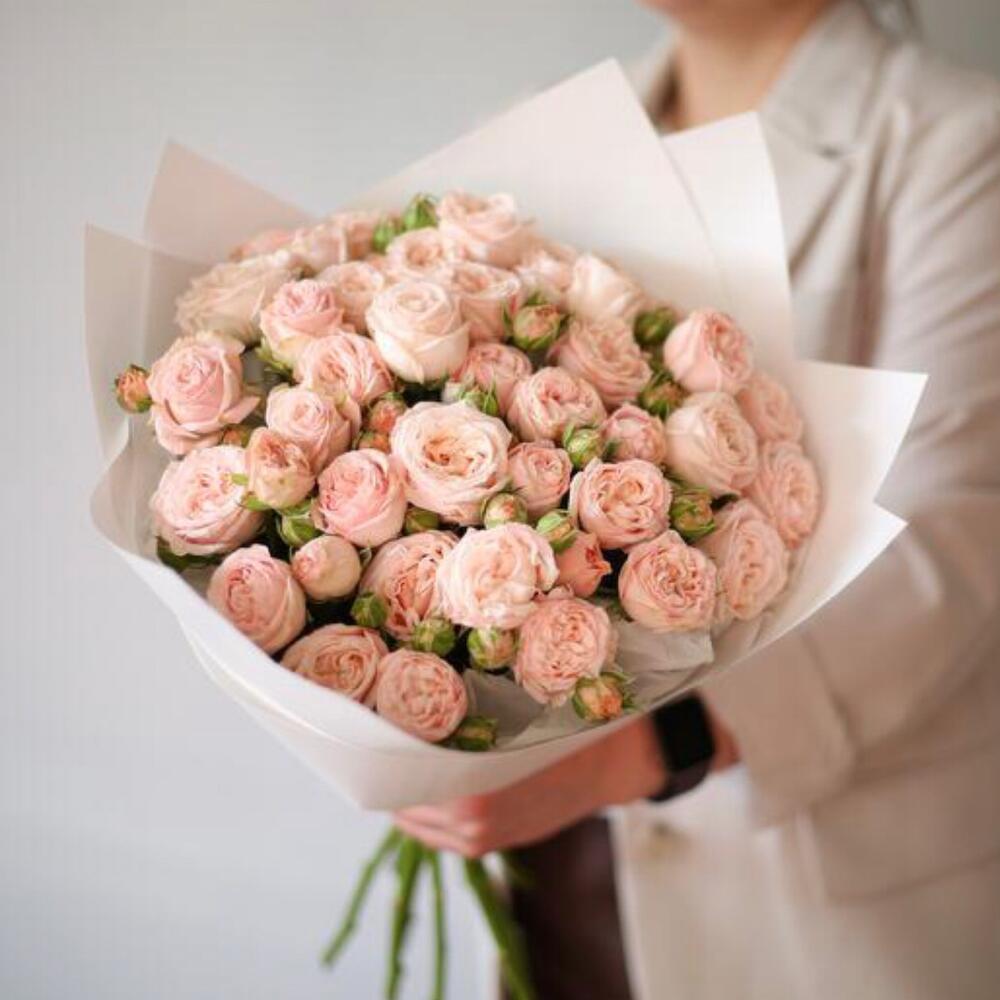 Монобукет из кустовых роз