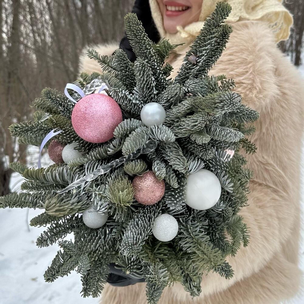 Ёлочка в нежно-розовых тонах