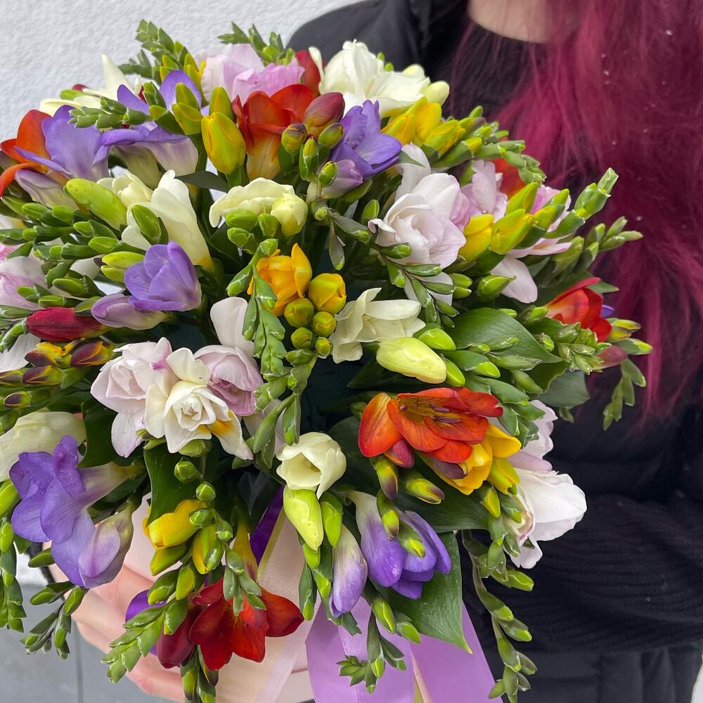 51 фрезия в коробке