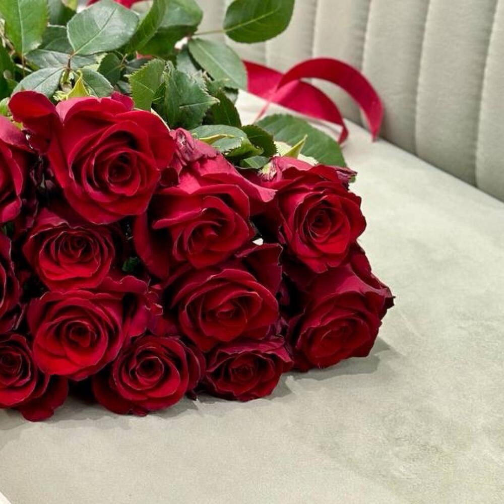 Букет из 15 красных роз Эквадор