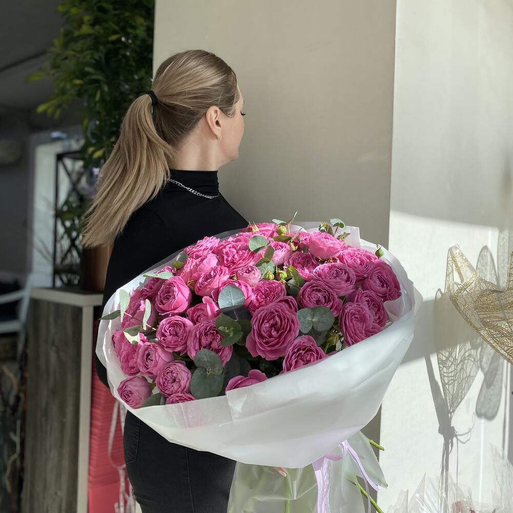 Кустовые розы Мисти Бабблс 21шт