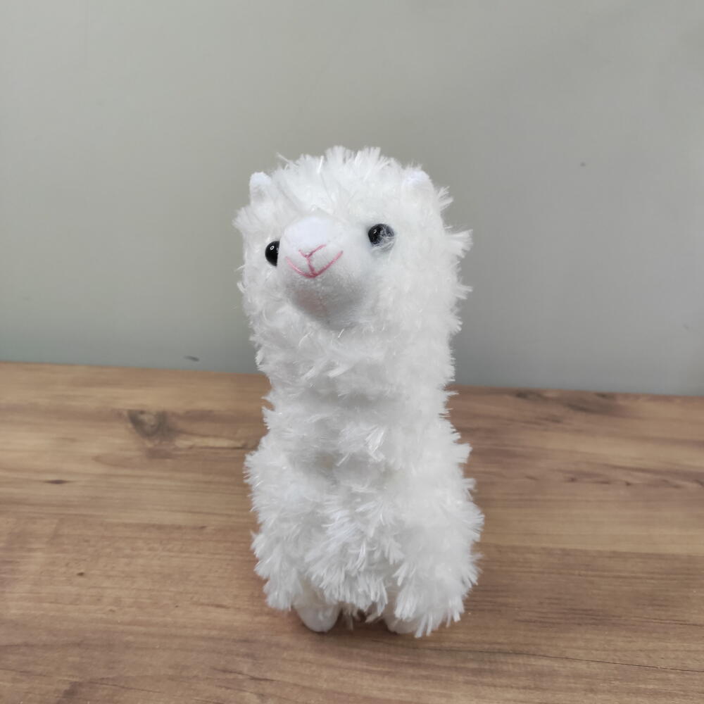 White lama 24 cm