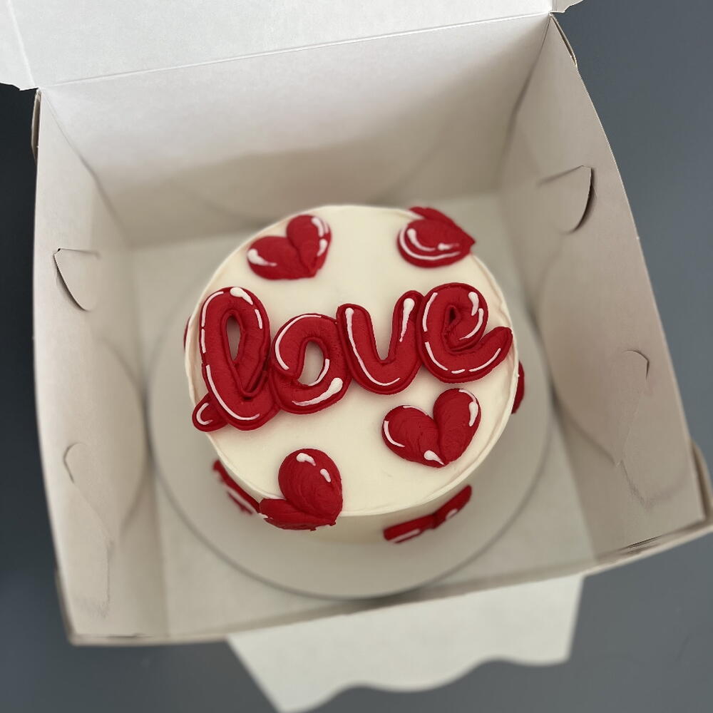 Бенто торт "LOVE"