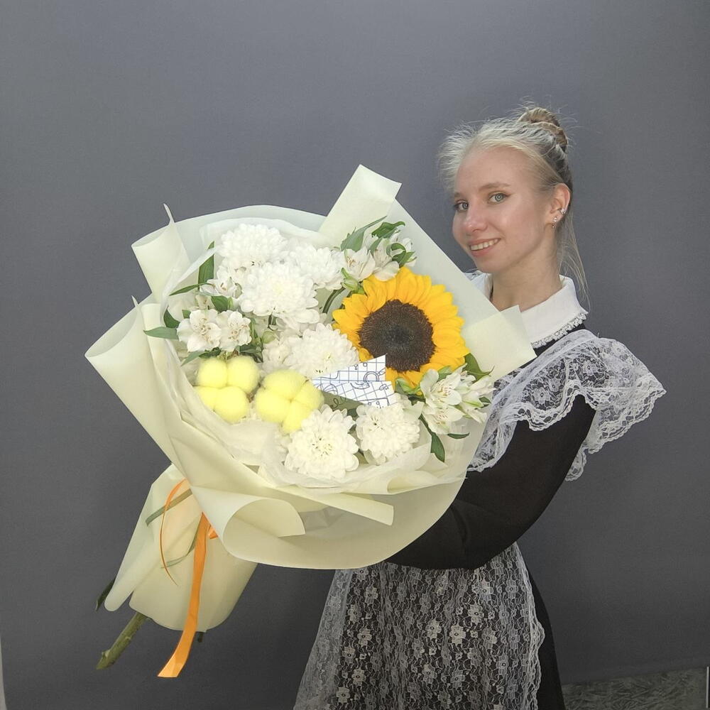 1 сентября букет из подсолнуха, альстромерий и хризантем С27