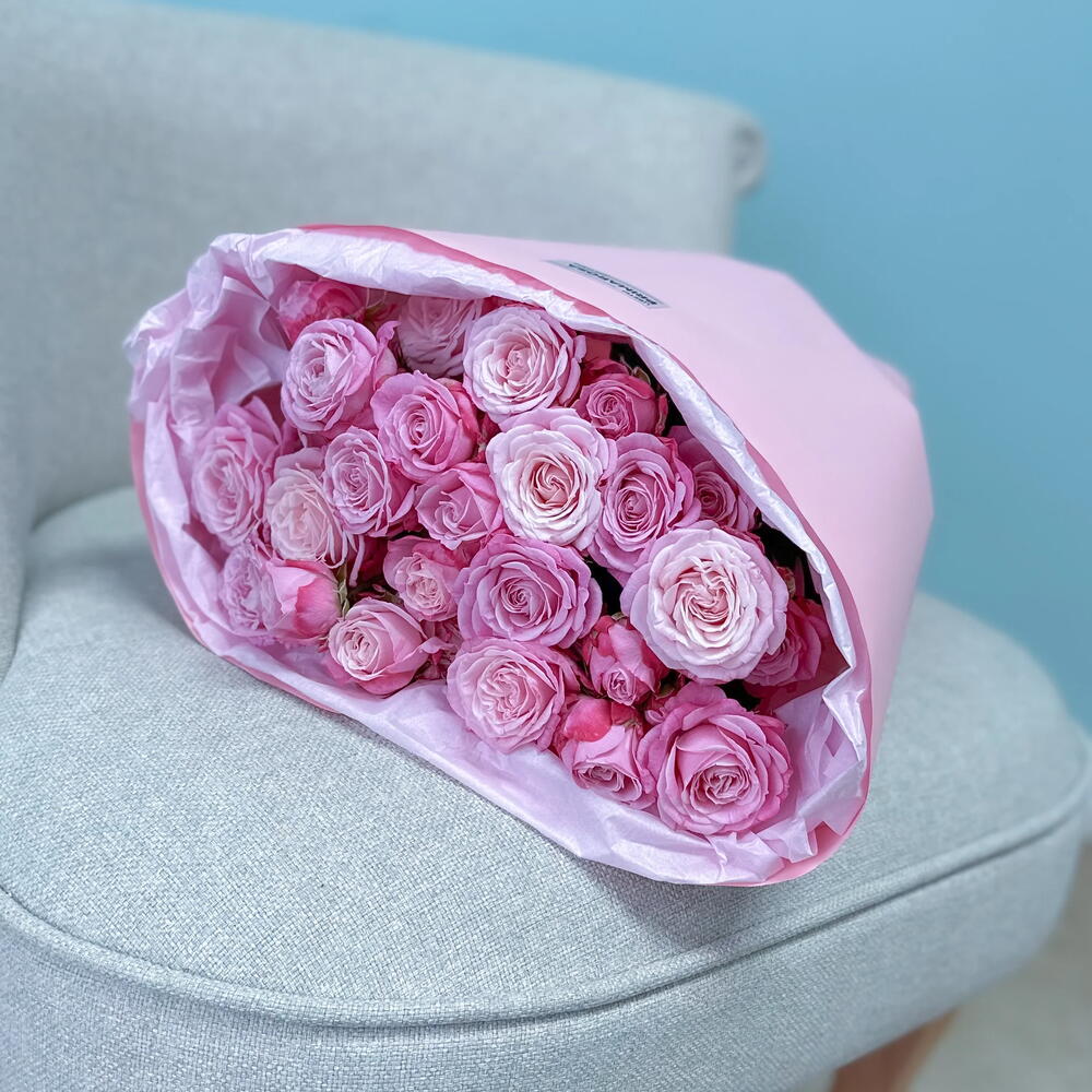 Букет из 7 кустовых роз Бомбастик «Розовая нежность» 🌸 38999