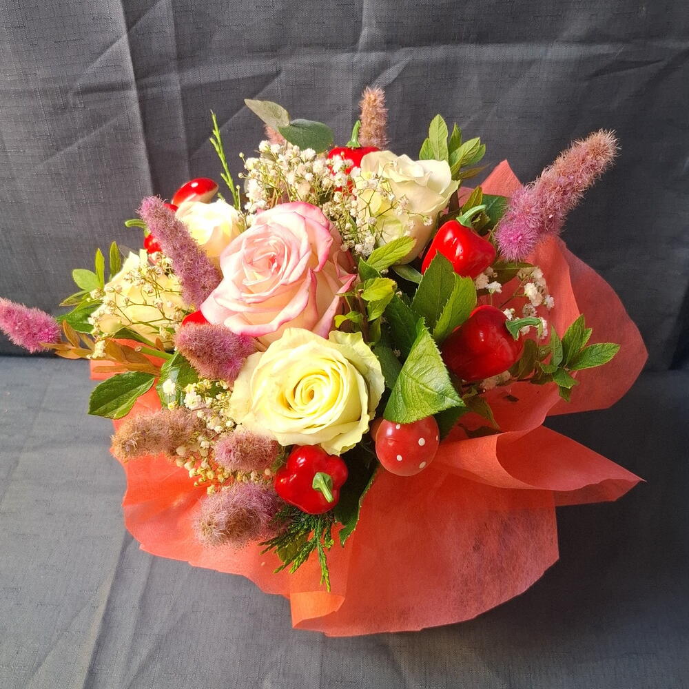 Красный тортик цветов 💐