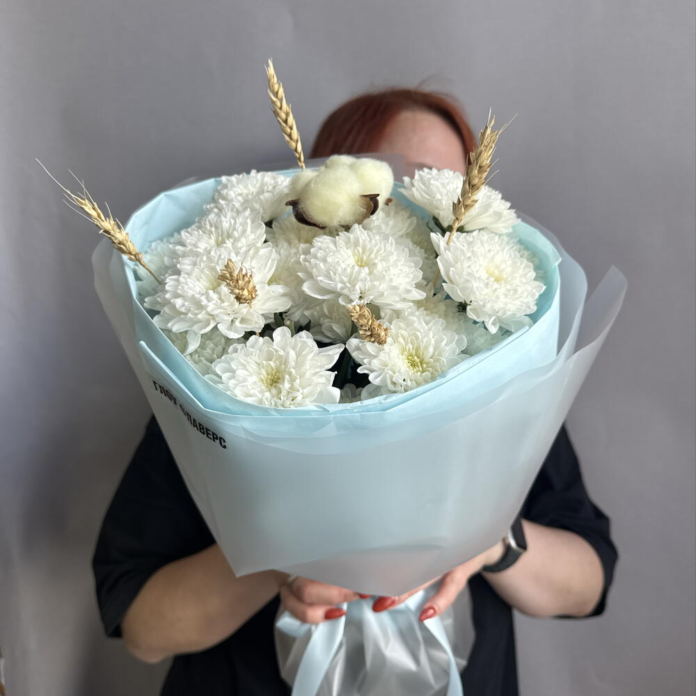 Букет цветов из хризантемы кустовой