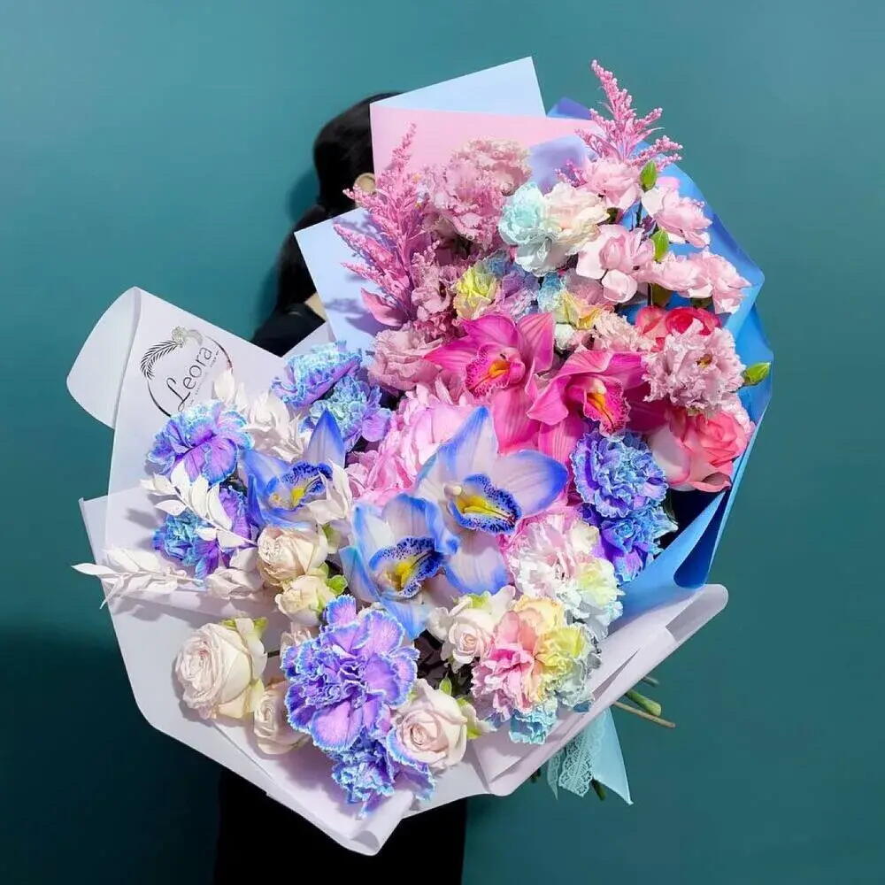 Премиум букет Радужные орхидеи. Авторский букет 568. Leoraflowers