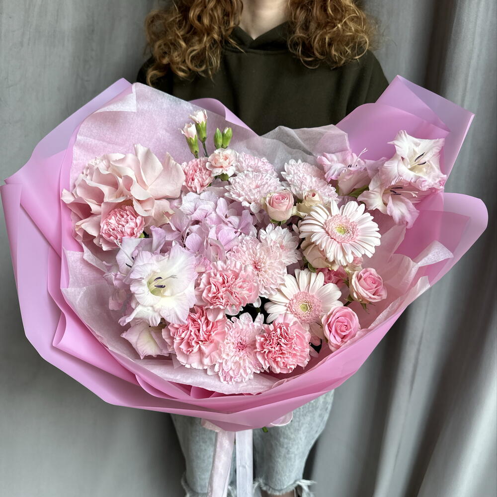 Розовый букет