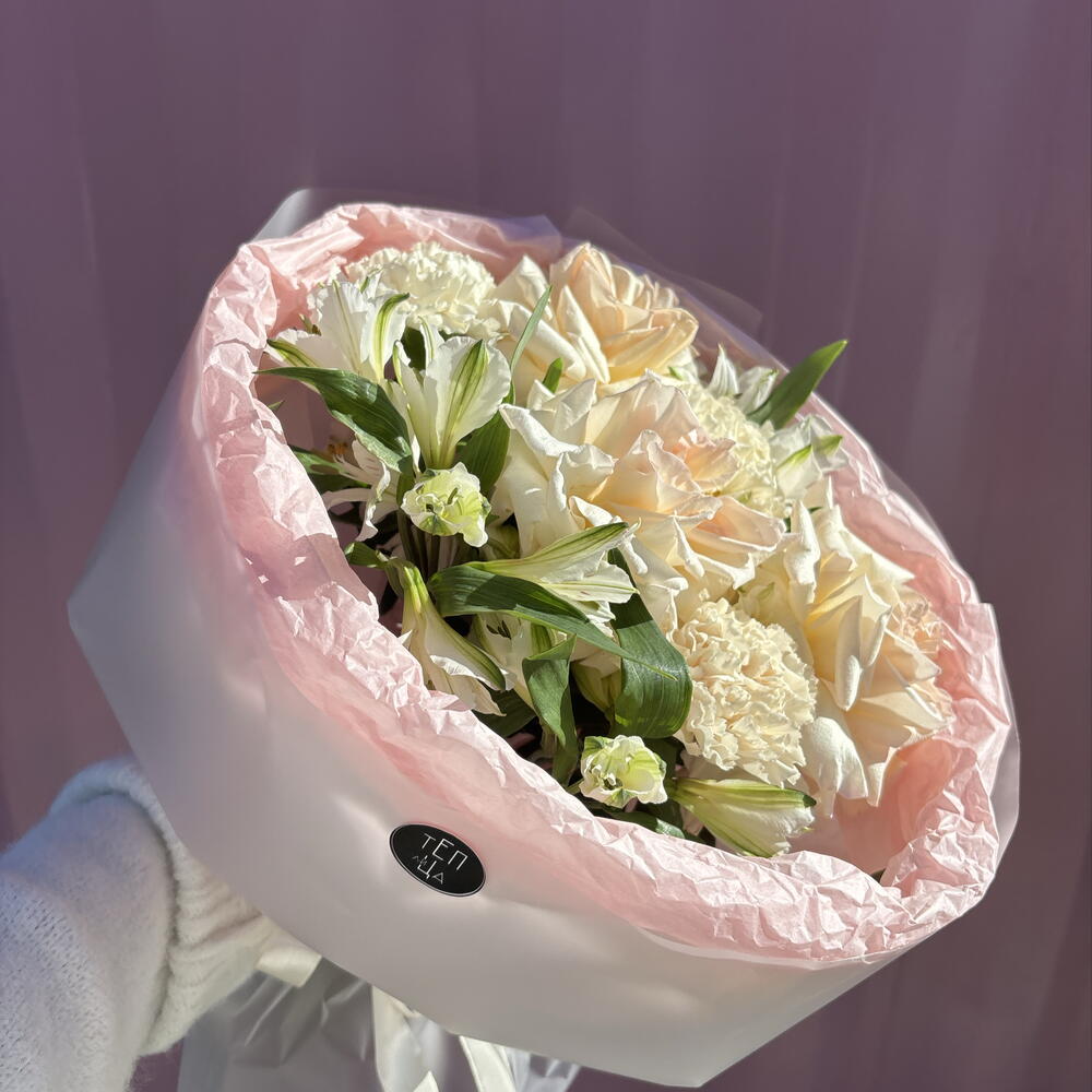 Сборный с розами