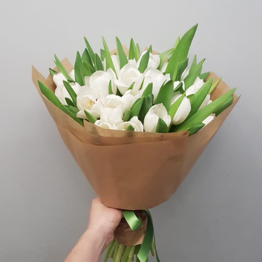Белые тюльпаны 23