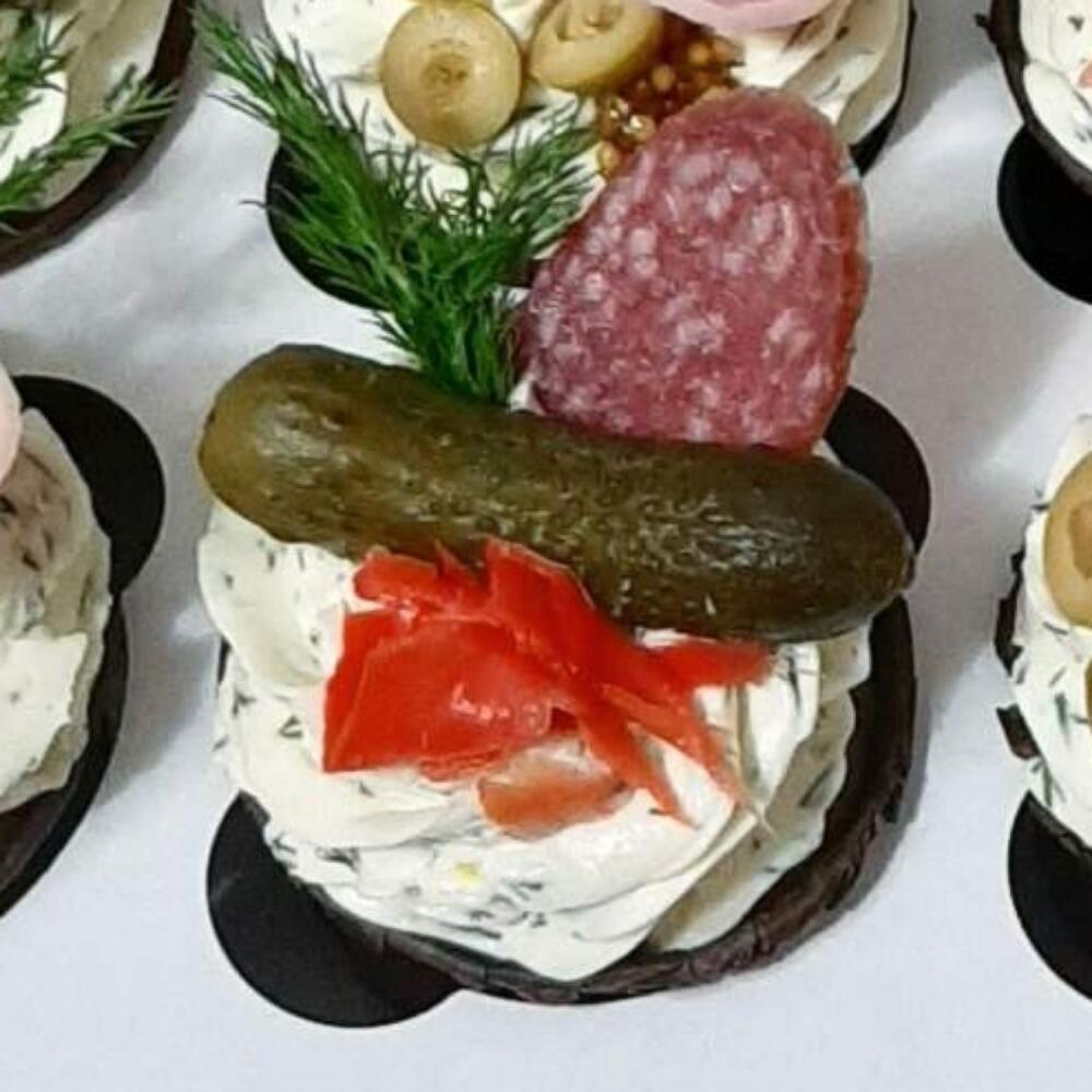 Закусочные капкейки (не сладкие)мужчине, папе, брату, свёкру, дяде, парню