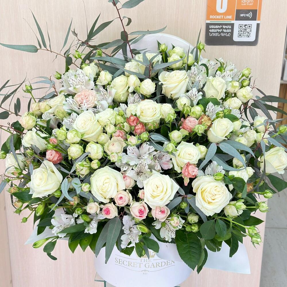 Асмик, Flowers Yerevan, Armenia, buy at a price of 27000 AMD, Flowers