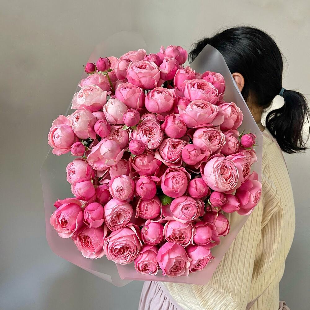 25 кустовых пионовидных роз🌸