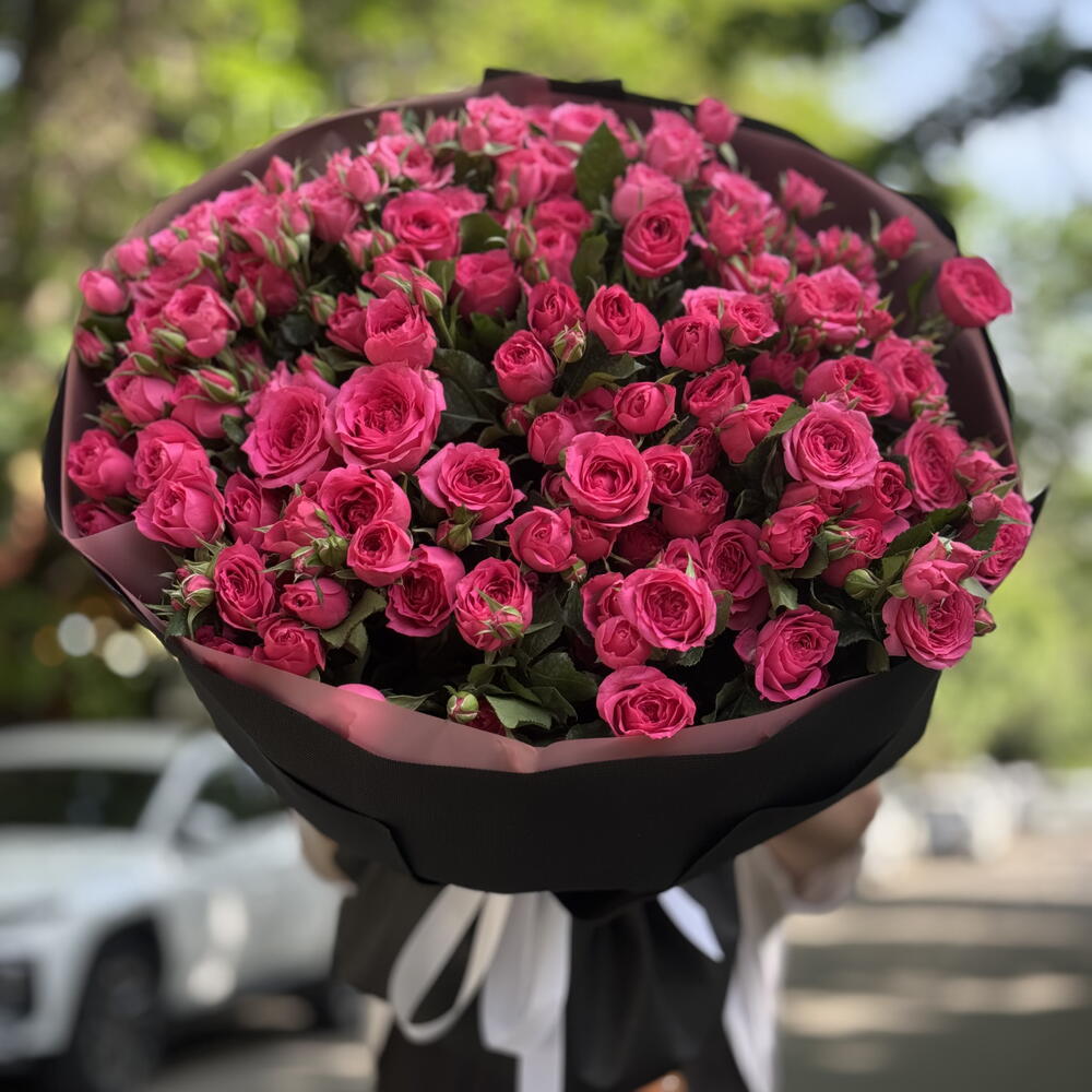 «Love in Bloom»