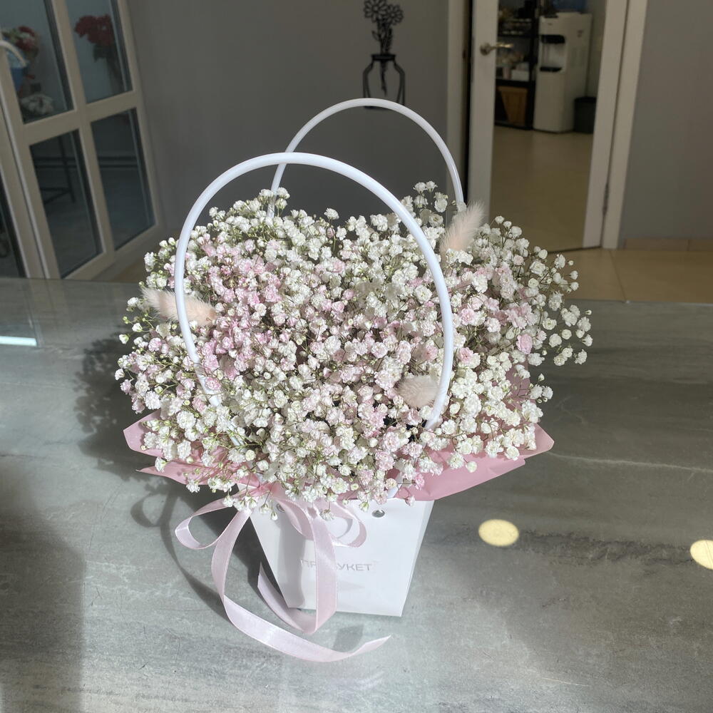 Сумочка белой гипсофилы с лагурусом 🌸