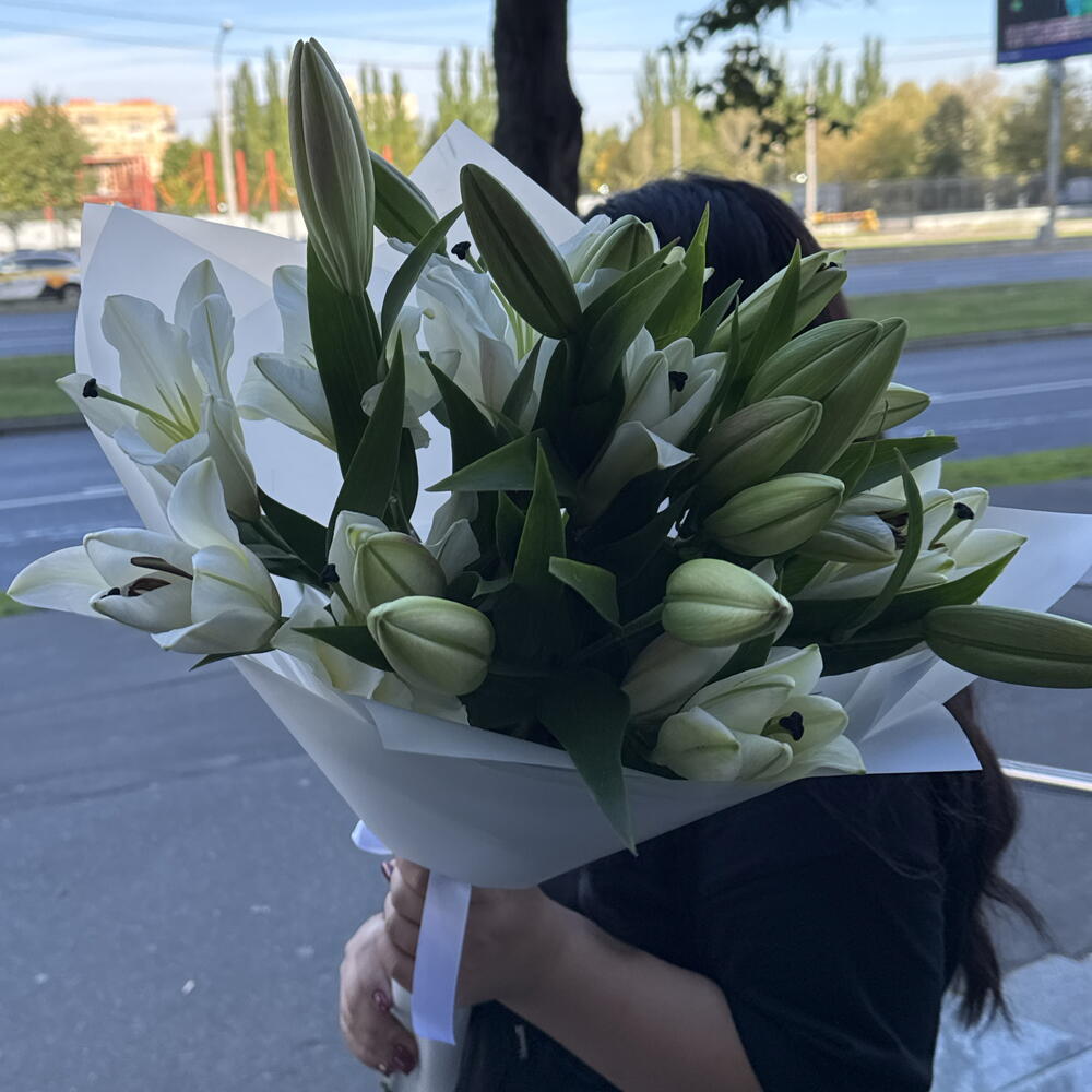 Лилии