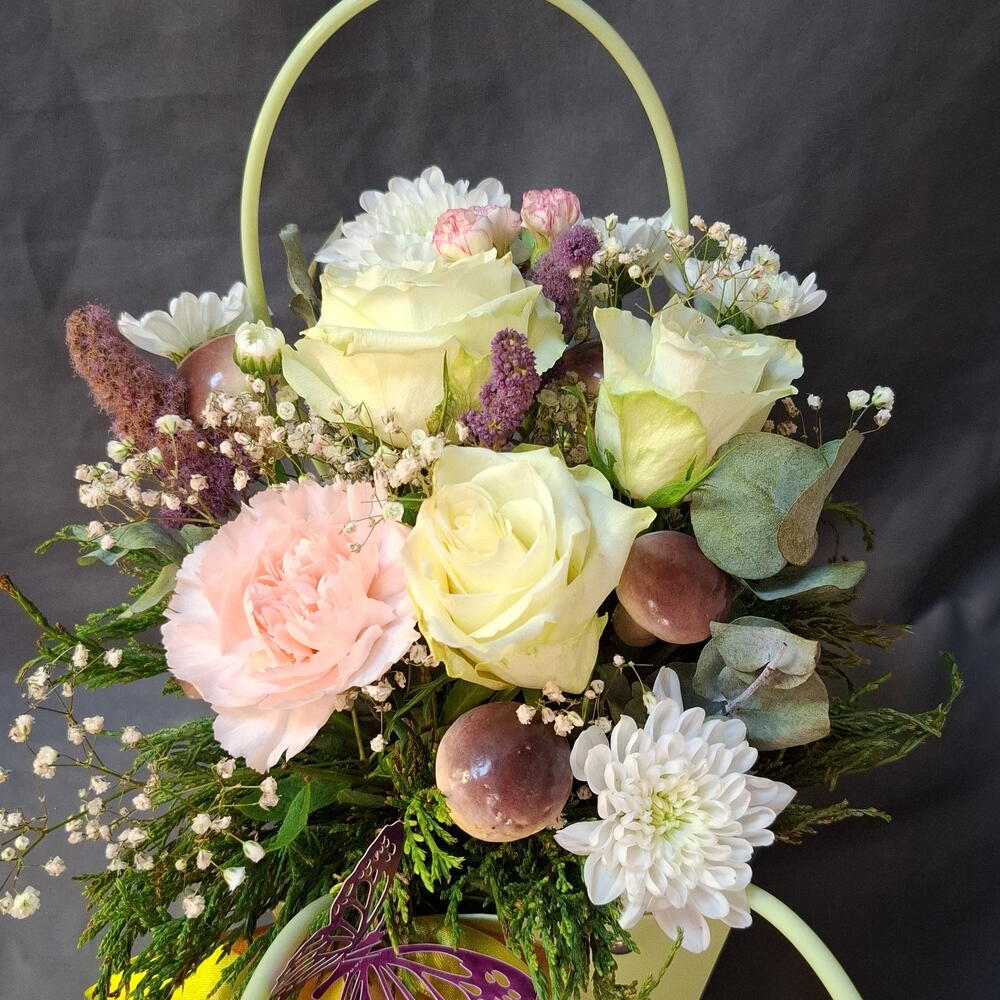 Сумочка белых цветов 💐