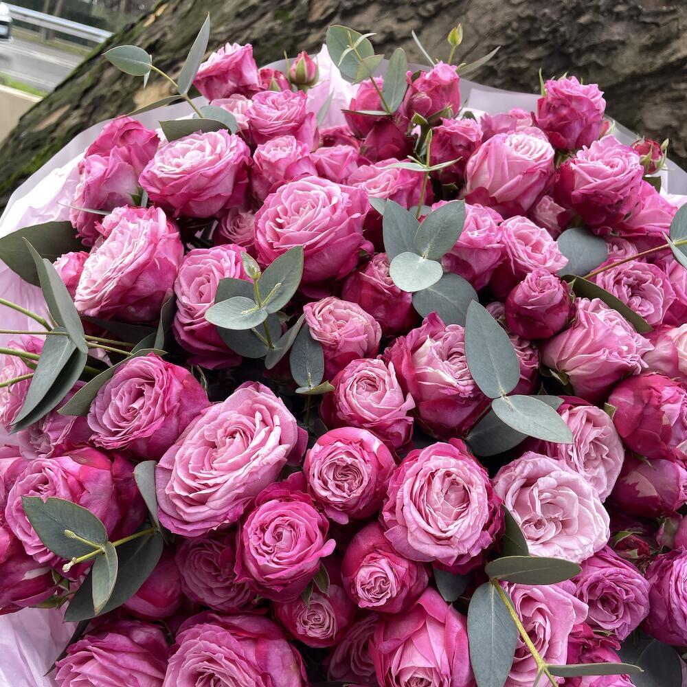 Букет из 30 кустовых роз