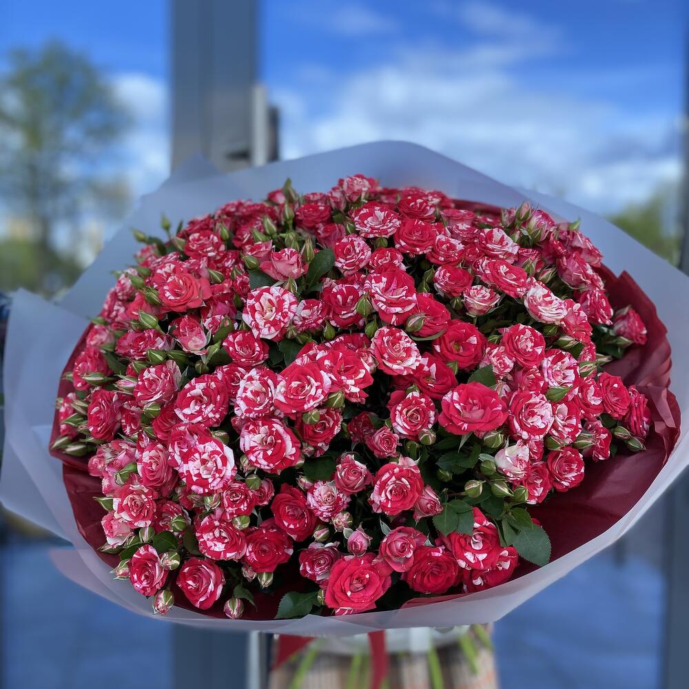 35 веток кустовых роз Фаер